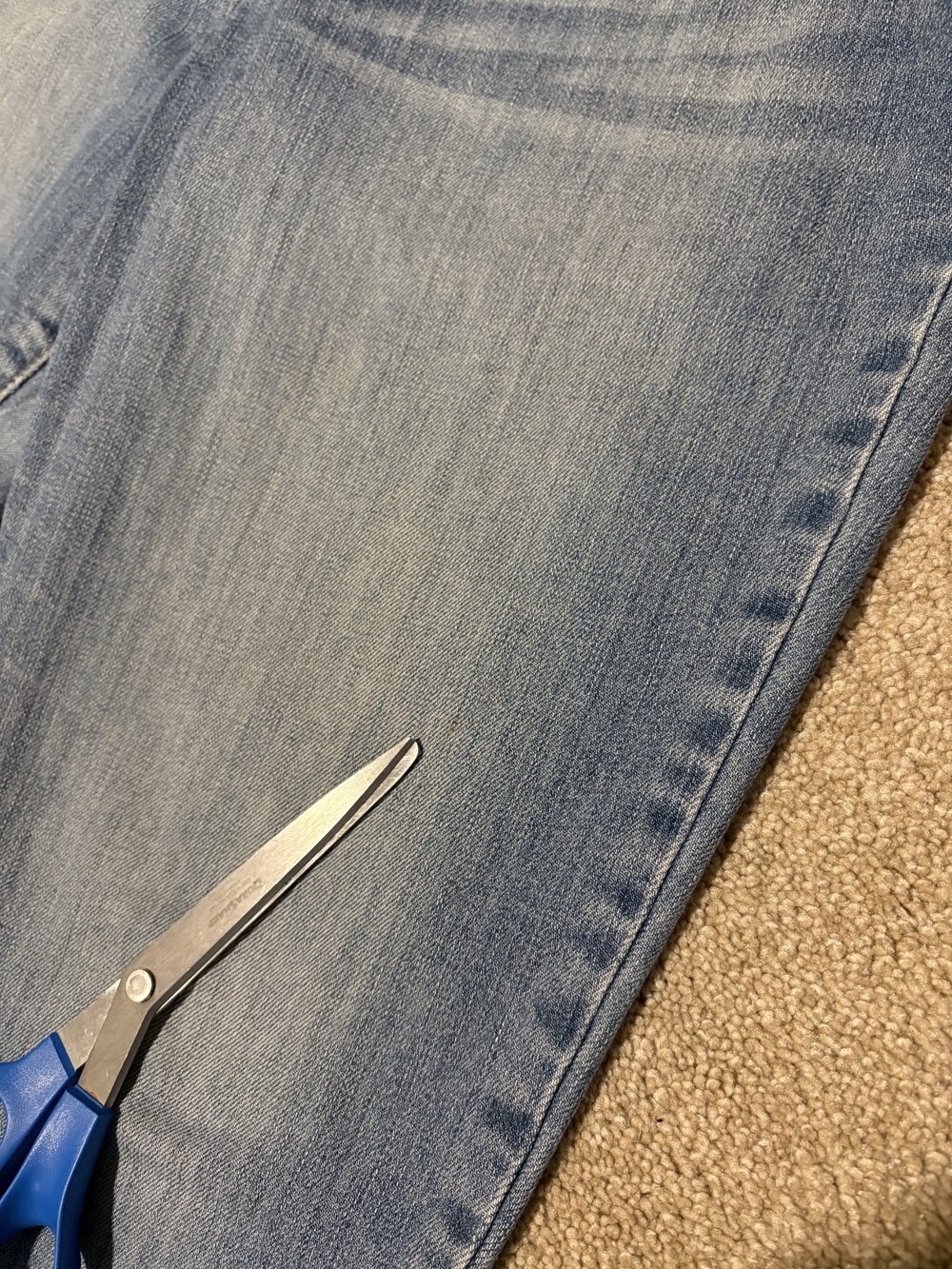 Calvin Klein Jeans Womens Sz 10 Capris Cuffed Slim Medium Wash Blue 21" Inseam - Picture 7 of 10